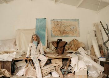Amanzoe: «Life Cycles» σε συνεργασία με την Γκαλερί Ζουμπουλάκη