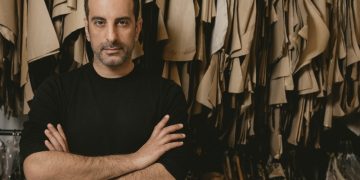 Στέλιος Κουδουνάρης: «Οι Ελληνίδες ξέρουν να υποστηρίζουν ένα ρούχο»