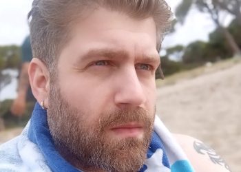 Πάνος Μπλέτζας: «Παραμένω αθεράπευτα ρομαντικός»