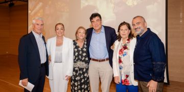 Bραδιά μνήμης για το λεύκωμα «Ίχνη Ανθρώπων»