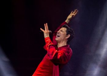 O κορυφαίος star Σάκης Ρουβάς στο Θέατρο Άλσος