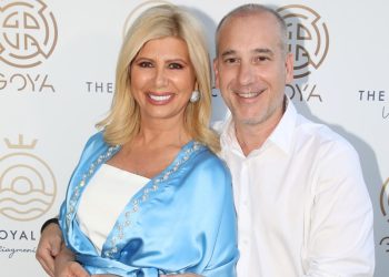Πάρτι για τα 11 χρόνια «Αλήθειες με την Ζήνα»