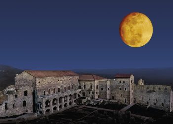 Πανσέληνος Αυγούστου με βραδιές πολιτισμού