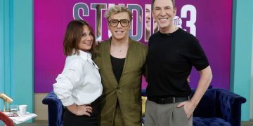 Studio στις 3: Ποδαρικό με Τάκη Ζαχαράτο