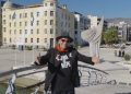 «John… και Μέρη» στο Βόλο