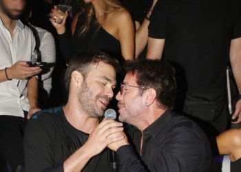 Γιώργος Σαμπάνης: Ο άνθρωπος που έγραψε το soundtrack μιας ολόκληρης γενιάς